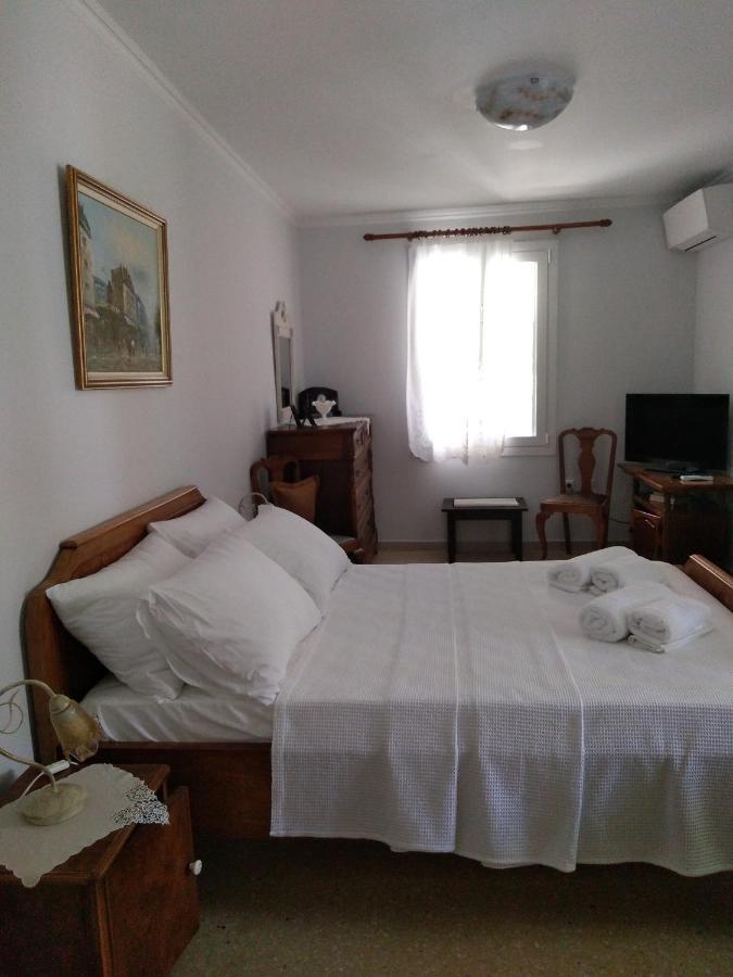 Nostalgia Apartment A In Sami 50 Metres From The Sea Buitenkant foto