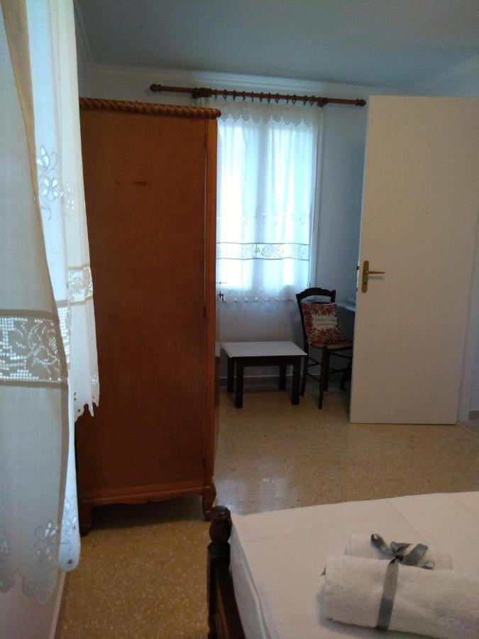 Nostalgia Apartment A In Sami 50 Metres From The Sea Buitenkant foto